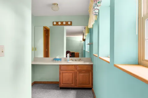 6 Hidden Cove Laconia NH 03246