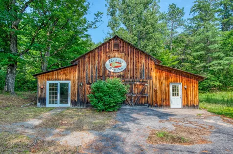 201 White Mountain Highway Tamworth NH 03886