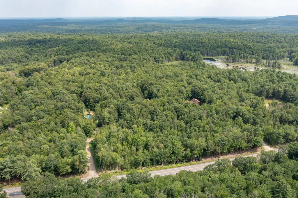 149 Mountain View Road Deerfield NH 03037