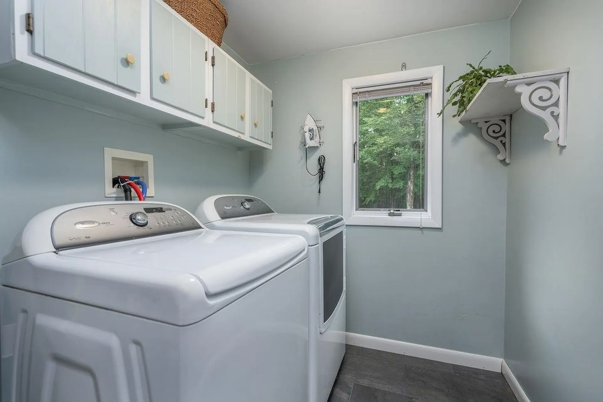149 Mountain View Road Deerfield NH 03037