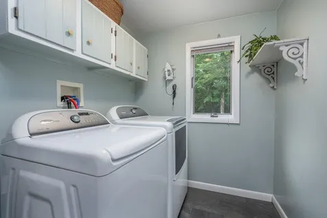 149 Mountain View Road Deerfield NH 03037