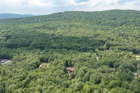 149 Mountain View Road Deerfield NH 03037