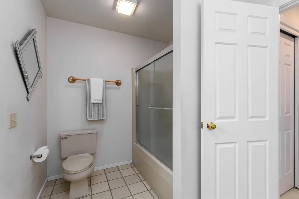 24 Oakbeach Drive Burlington VT 05401