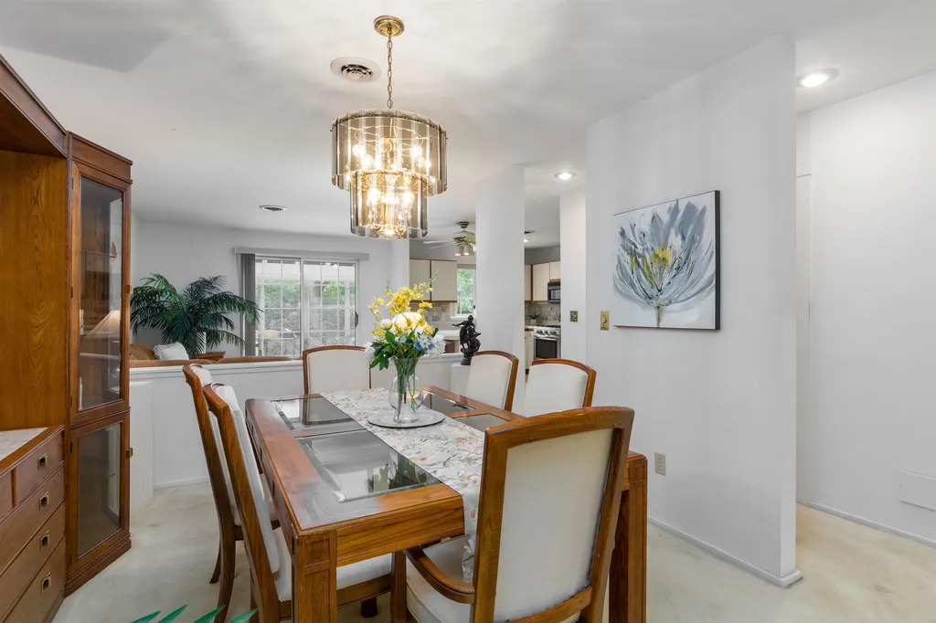 24 Oakbeach Drive Burlington VT 05401