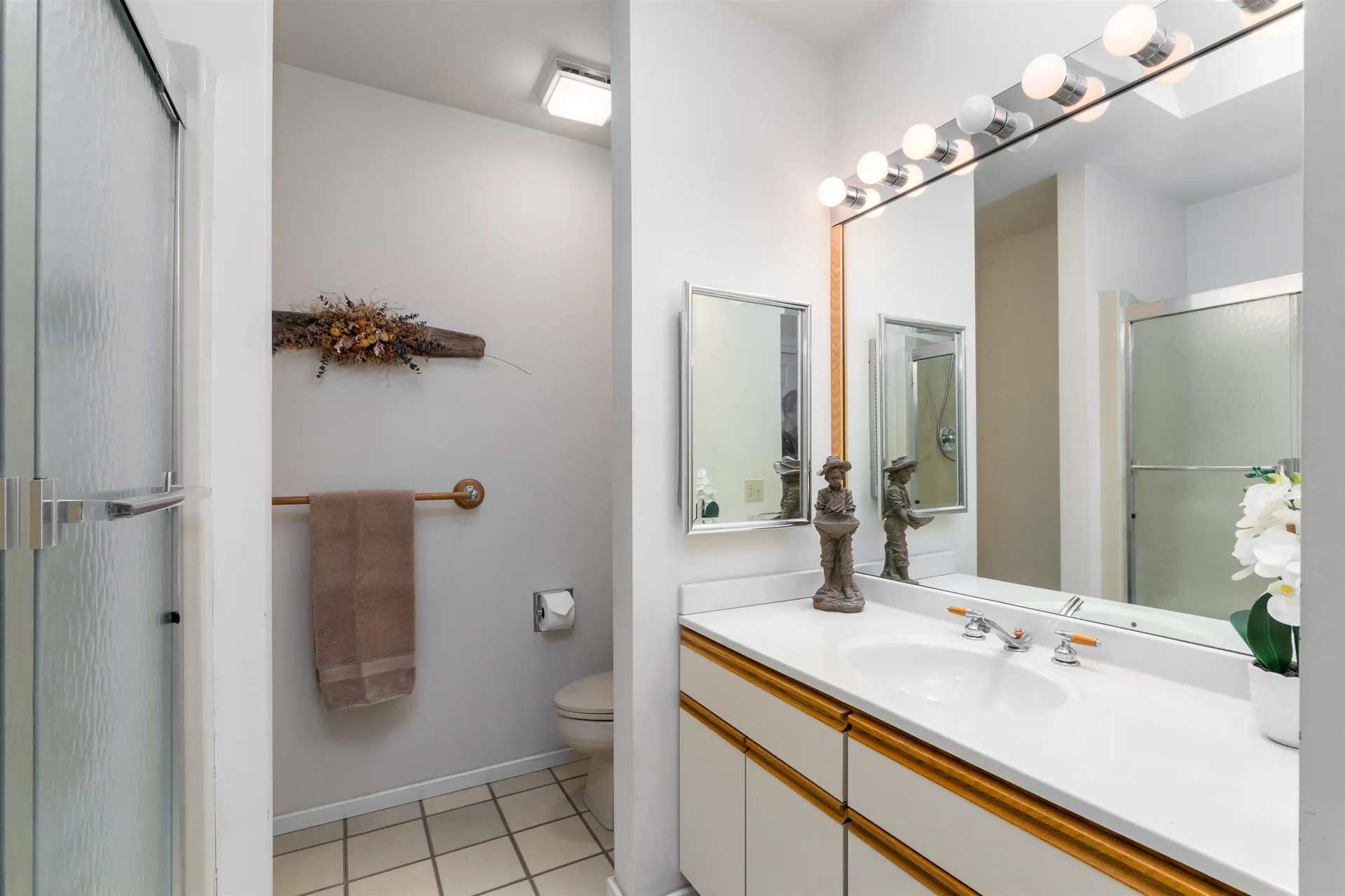 24 Oakbeach Drive Burlington VT 05401