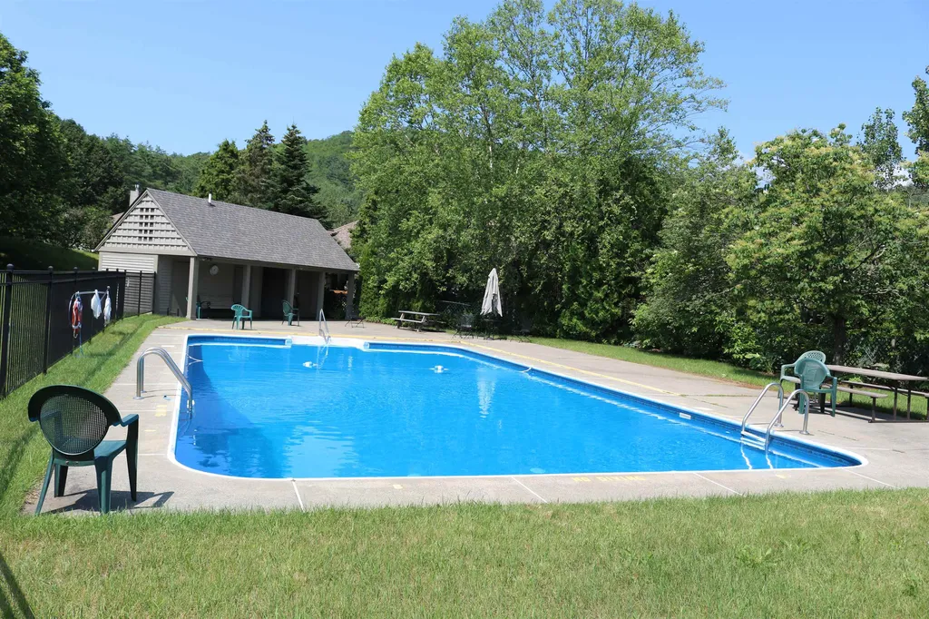 52 Azalea Circle Hartford VT 05001