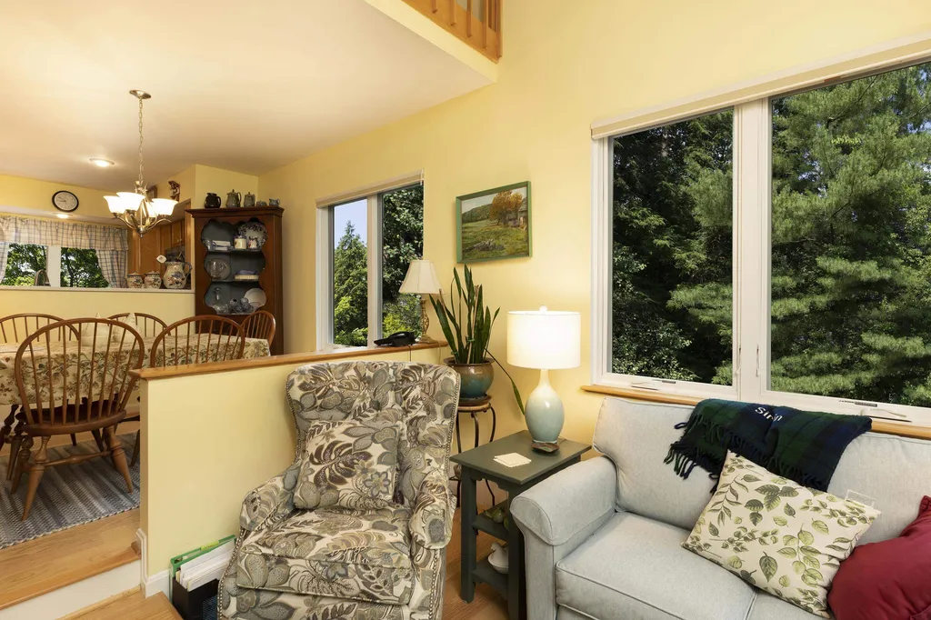 52 Azalea Circle Hartford VT 05001
