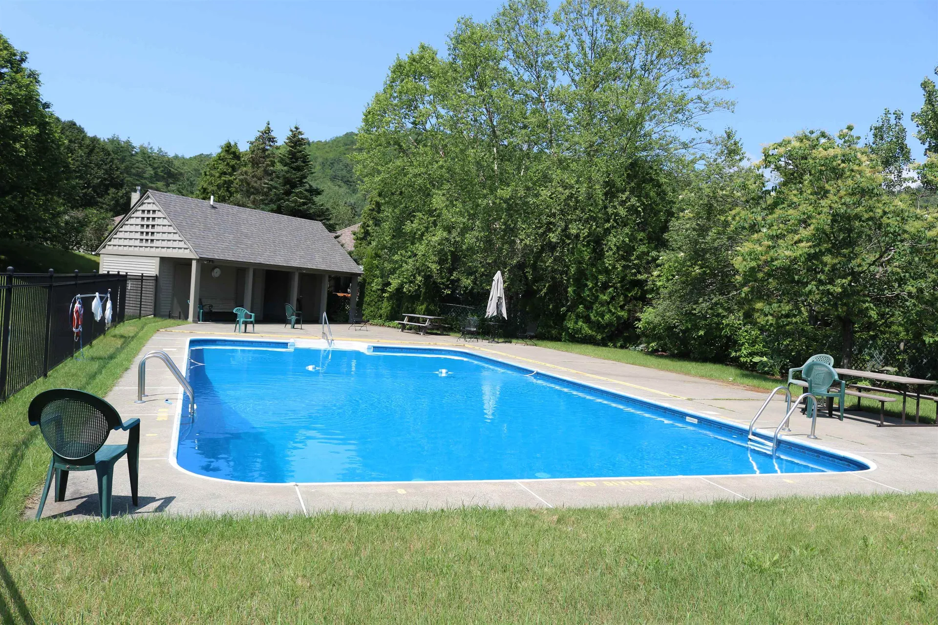 52 Azalea Circle Hartford VT 05001