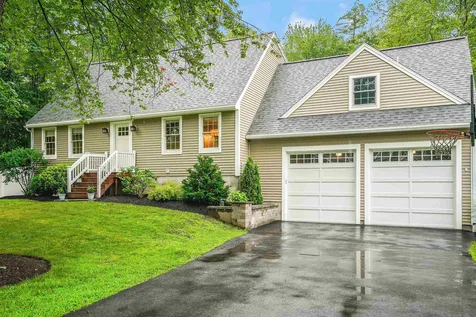 4 Dean Drive Dover NH 03820