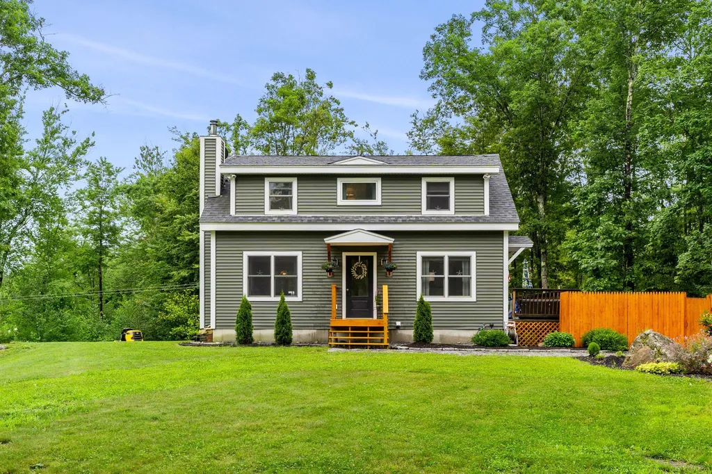 288 Hemlock Corner Loop Henniker NH 03242