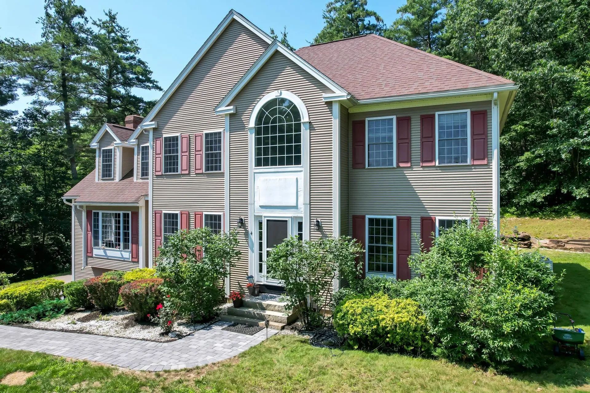 4 Ashley Nicole Drive Plaistow NH 03865