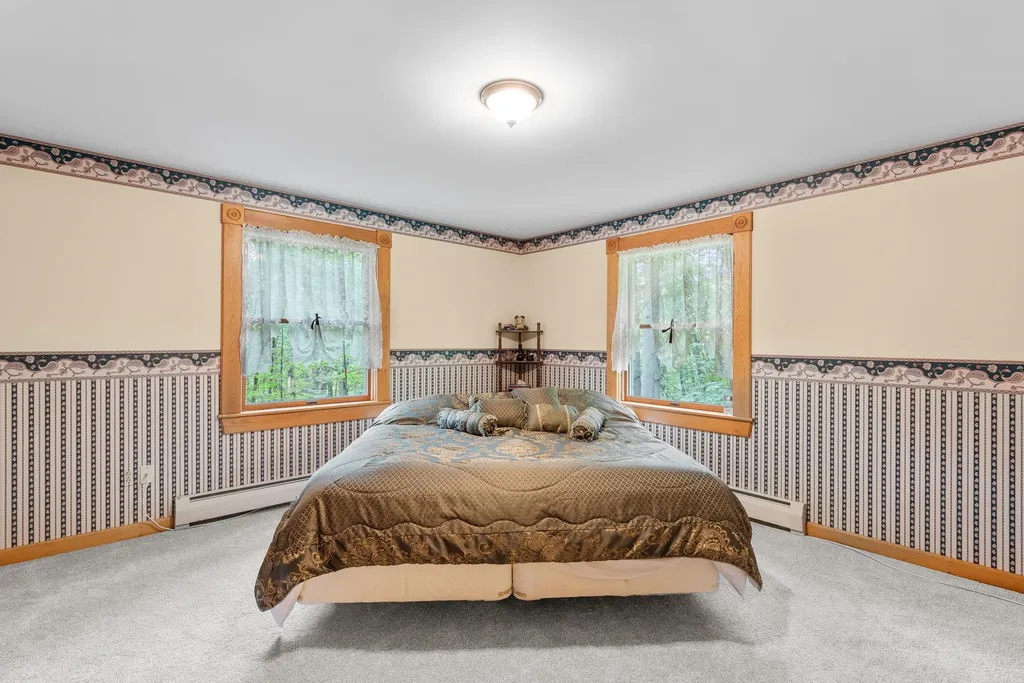68-70 Bush Hill Road Hudson NH 03051