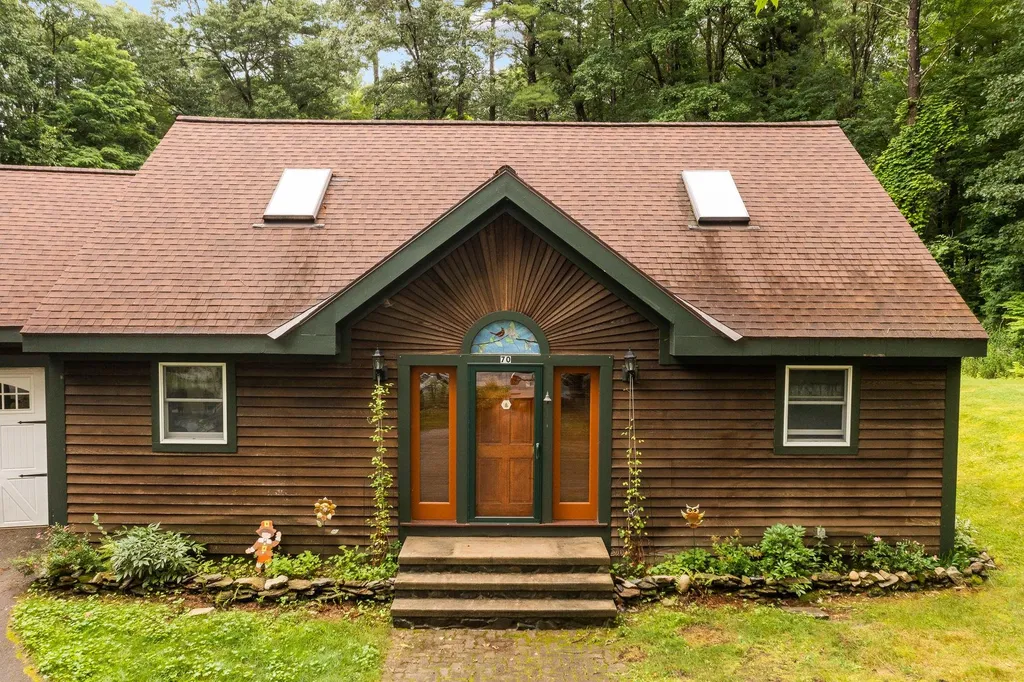 68-70 Bush Hill Road Hudson NH 03051