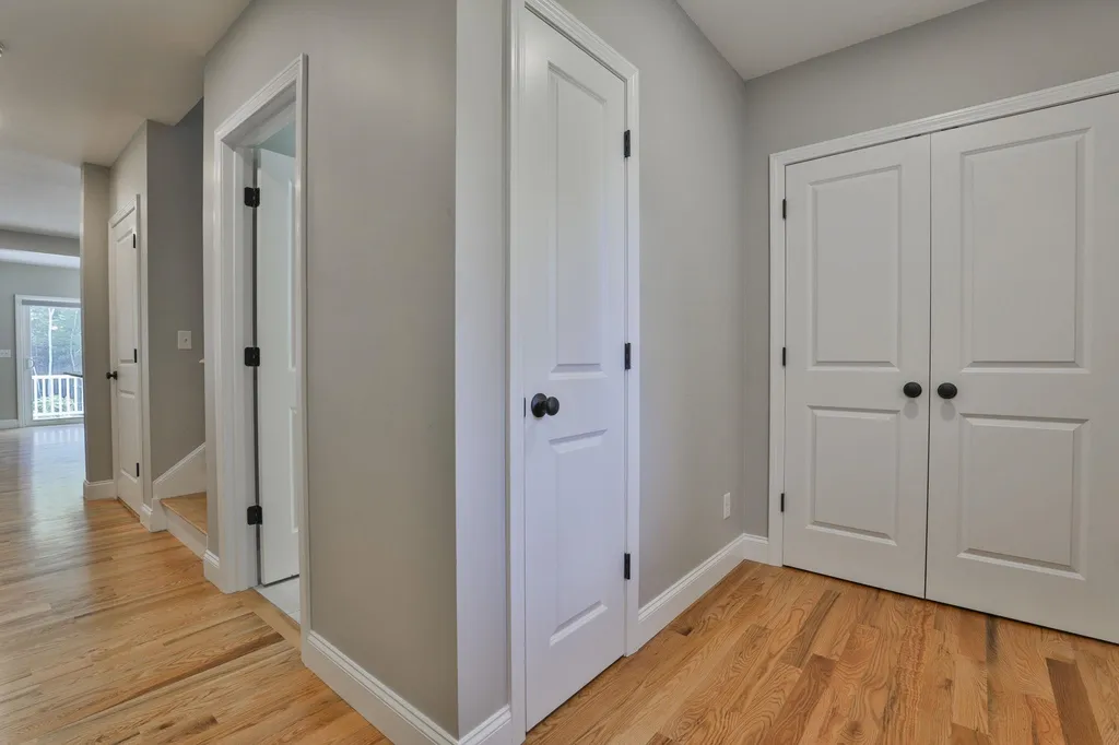 7 Horizon Drive Londonderry NH 03053