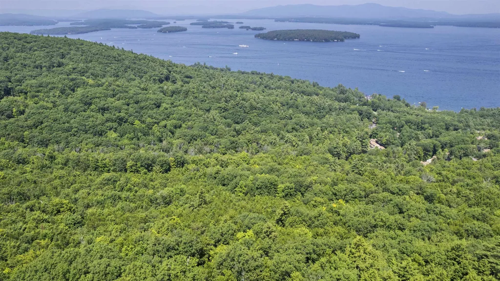223 Sagamore Road Gilford NH 03249