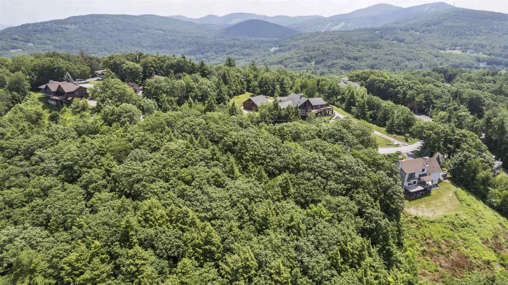 223 Sagamore Road Gilford NH 03249