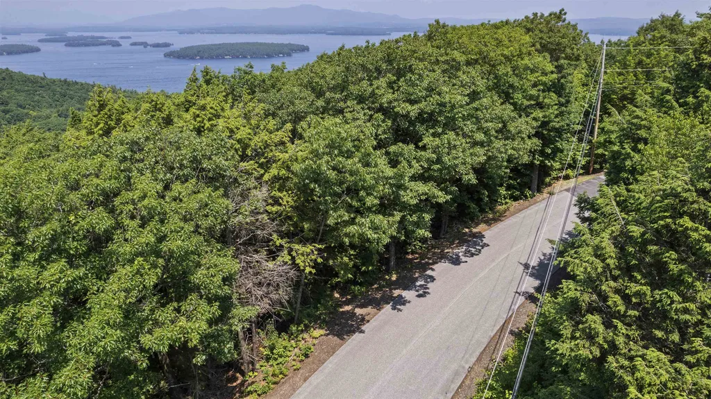 223 Sagamore Road Gilford NH 03249
