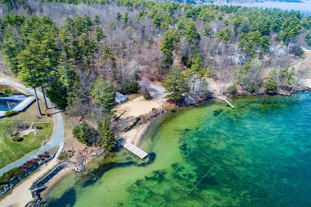 223 Sagamore Road Gilford NH 03249