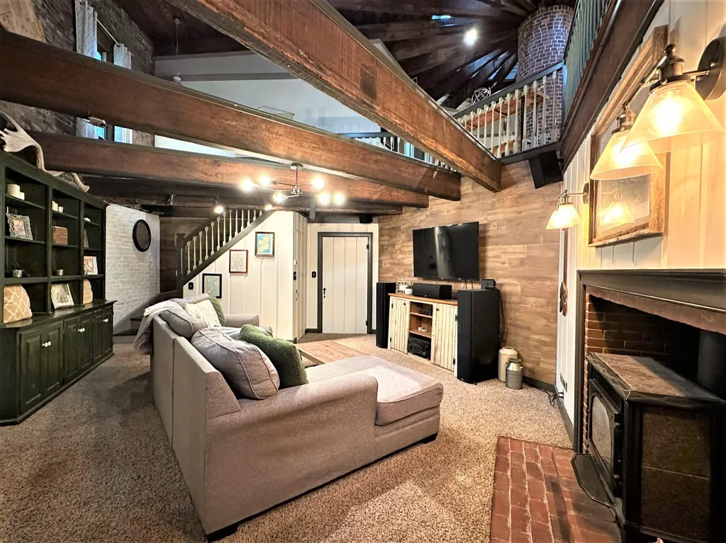 16 Birchwood Place Dover NH 03820