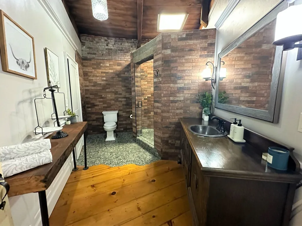 16 Birchwood Place Dover NH 03820