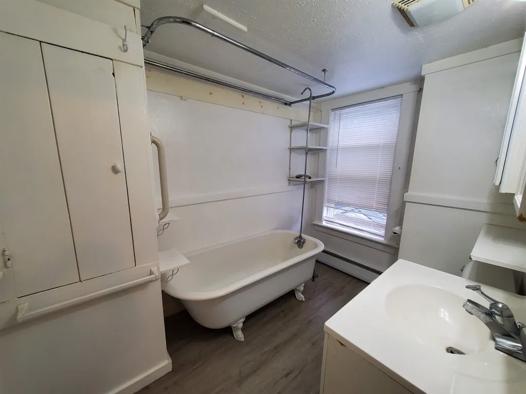 35 Wells Street Enfield NH 03748