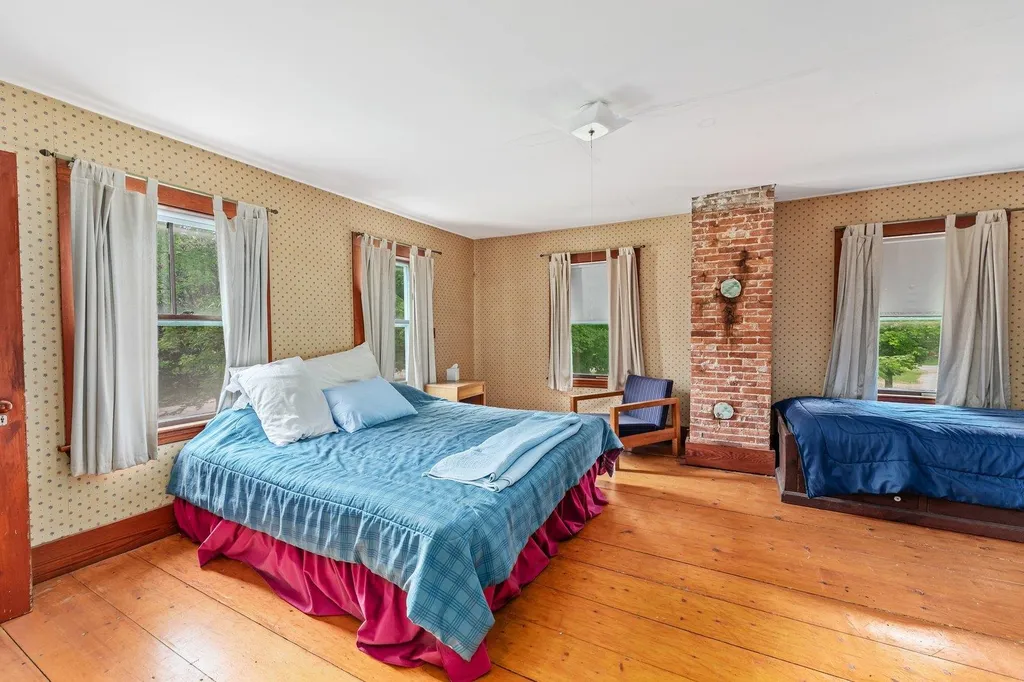 133 West Street Antrim NH 03440