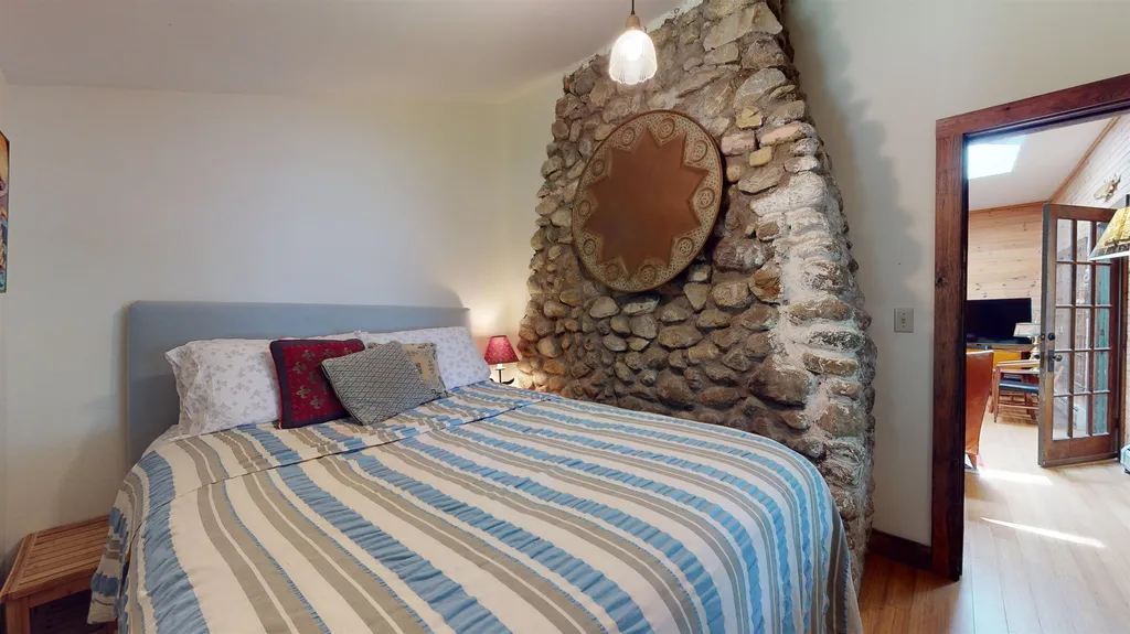 162 Indian Trail Leicester VT 05733