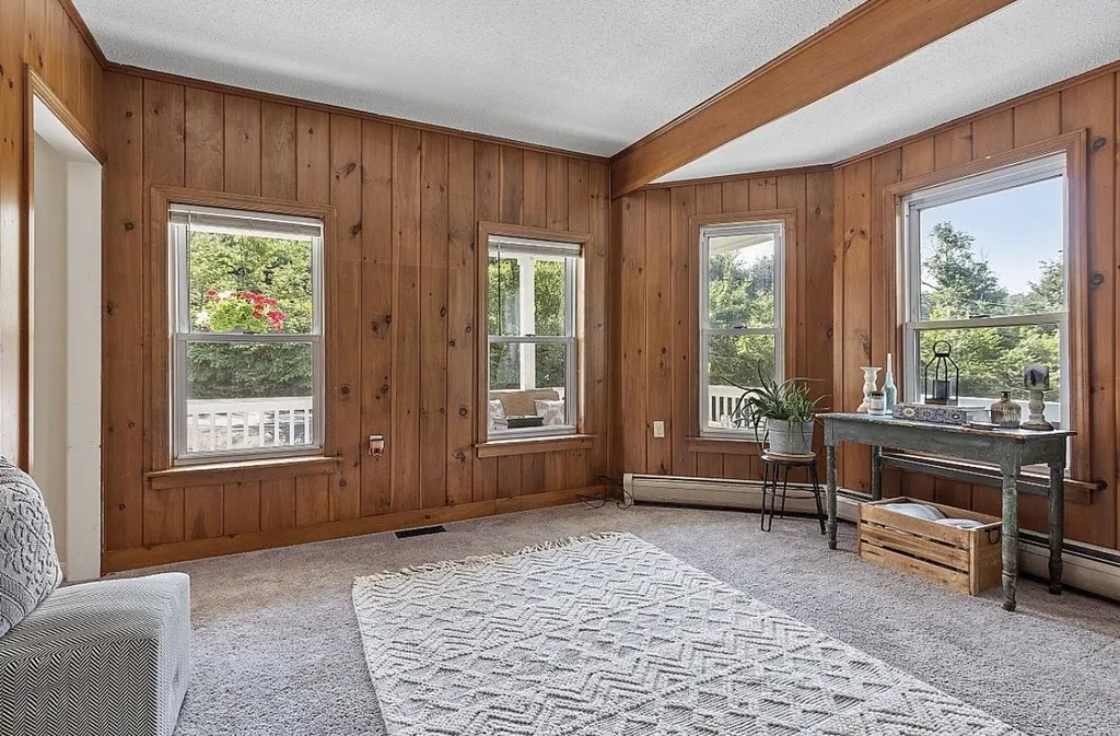 98 Monadnock Street Troy NH 03465