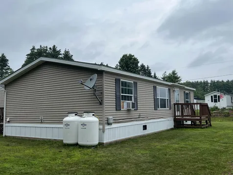 7 Glen Way Newport NH 03773