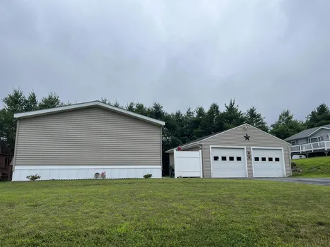 7 Glen Way Newport NH 03773