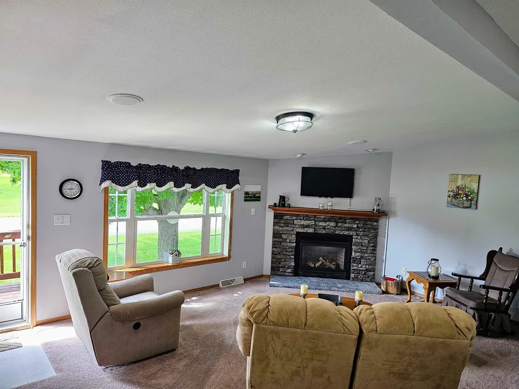 2477 Us Route 5 Derby VT 05829