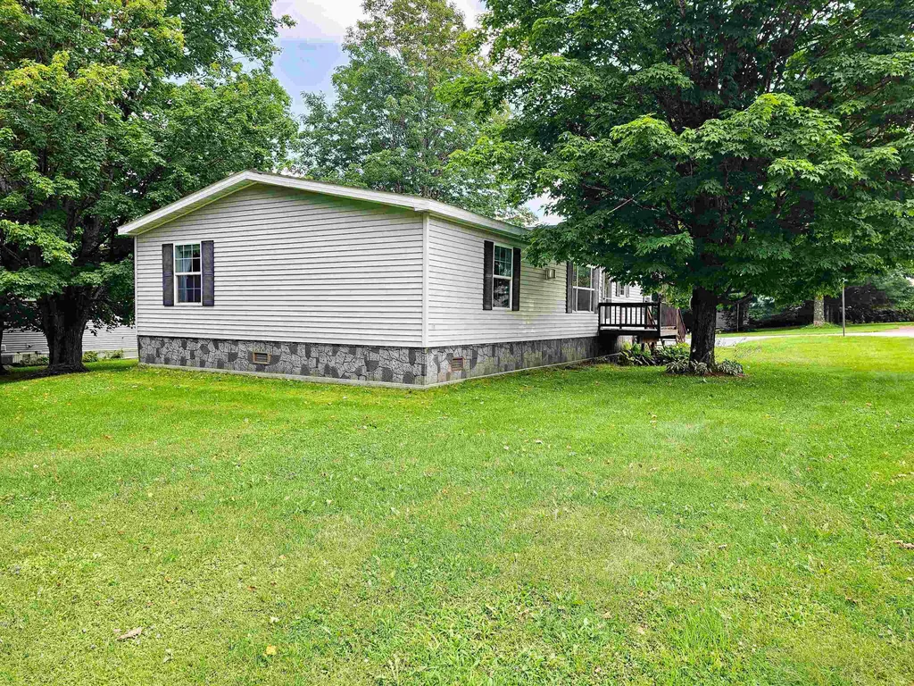 2477 Us Route 5 Derby VT 05829