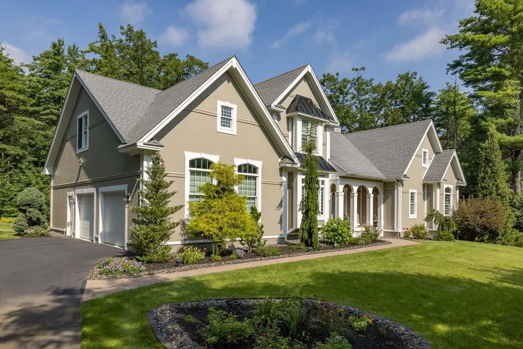 56 Niblick Lane Greenland NH 03840