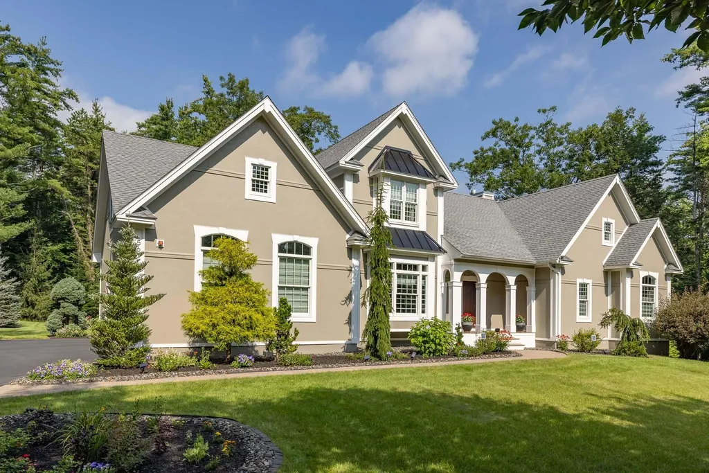 56 Niblick Lane Greenland NH 03840