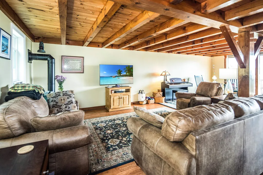 554 Campbell Street Hartford VT 05001