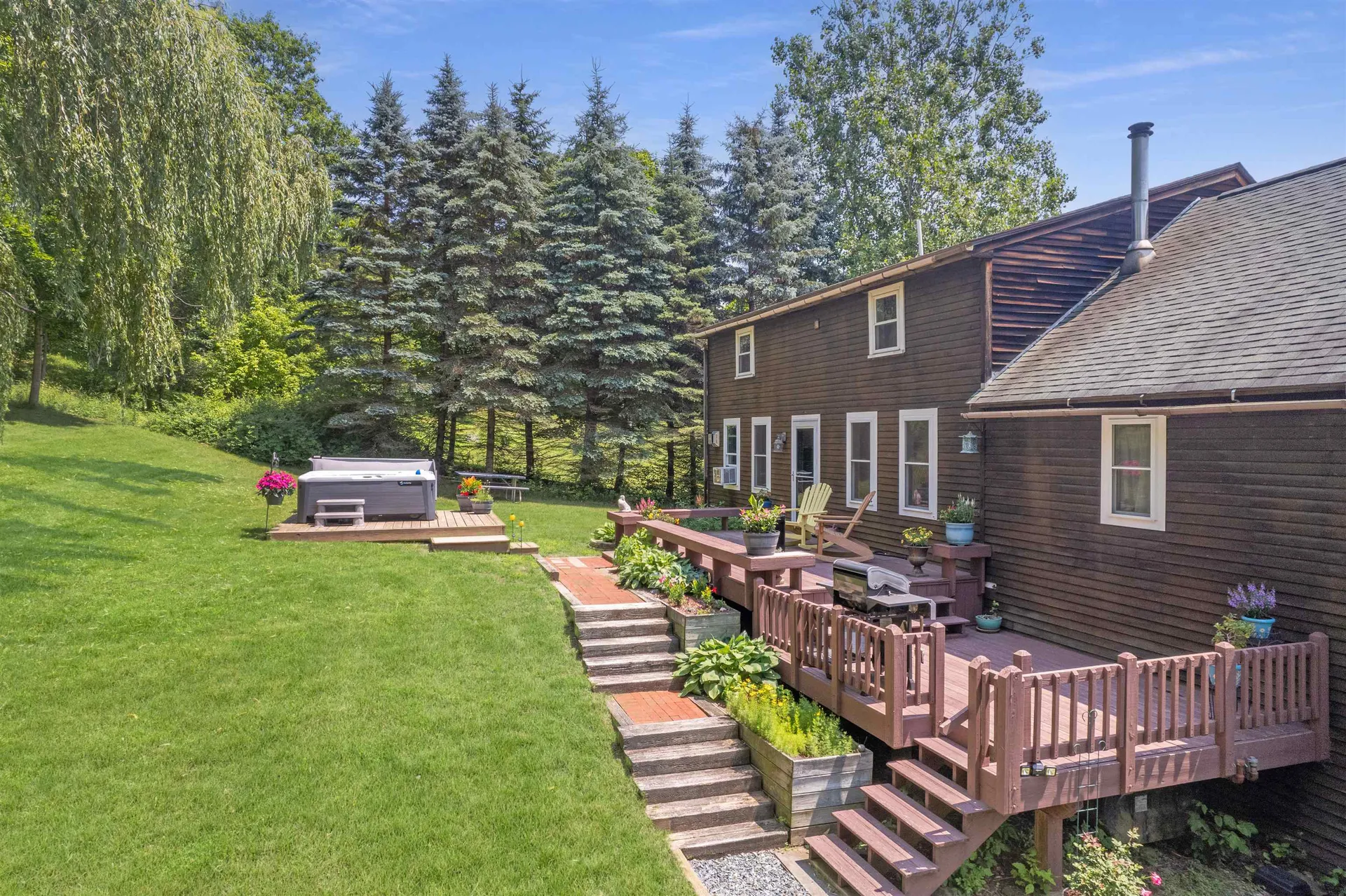 554 Campbell Street Hartford VT 05001