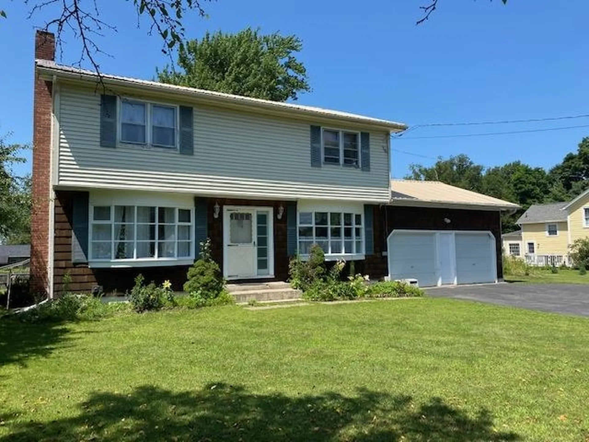 890 Essex Road Williston VT 05495