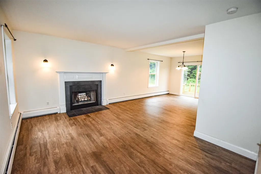 72 Stone Meadow Lane Ferrisburgh VT 05456