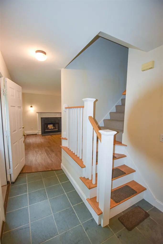 72 Stone Meadow Lane Ferrisburgh VT 05456