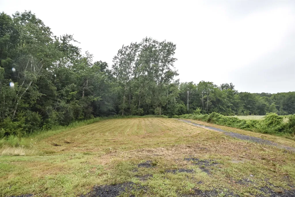 72 Stone Meadow Lane Ferrisburgh VT 05456