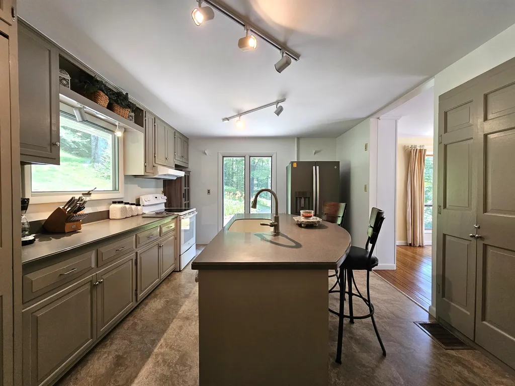 579 North Orchard Road Grafton VT 05146