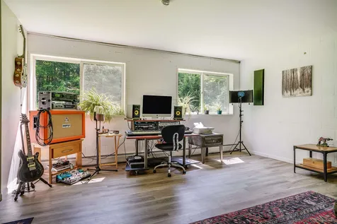 181 Carter Hill Road Concord NH 03303-4135