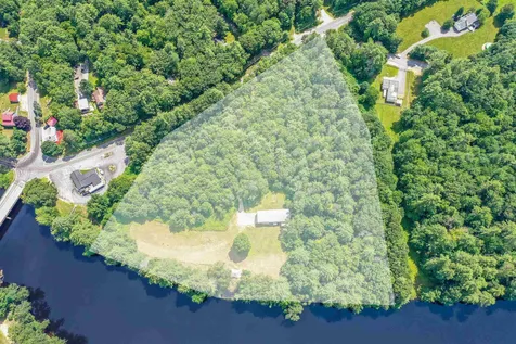 181 Carter Hill Road Concord NH 03303-4135