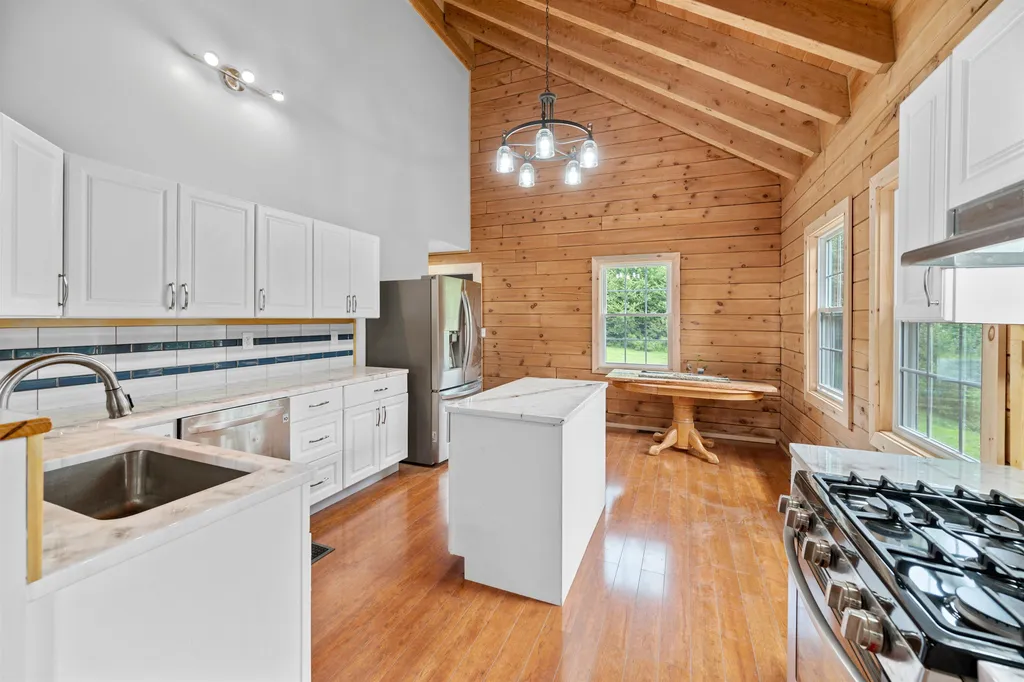 1937 Lincoln Gap Road Warren VT 05674
