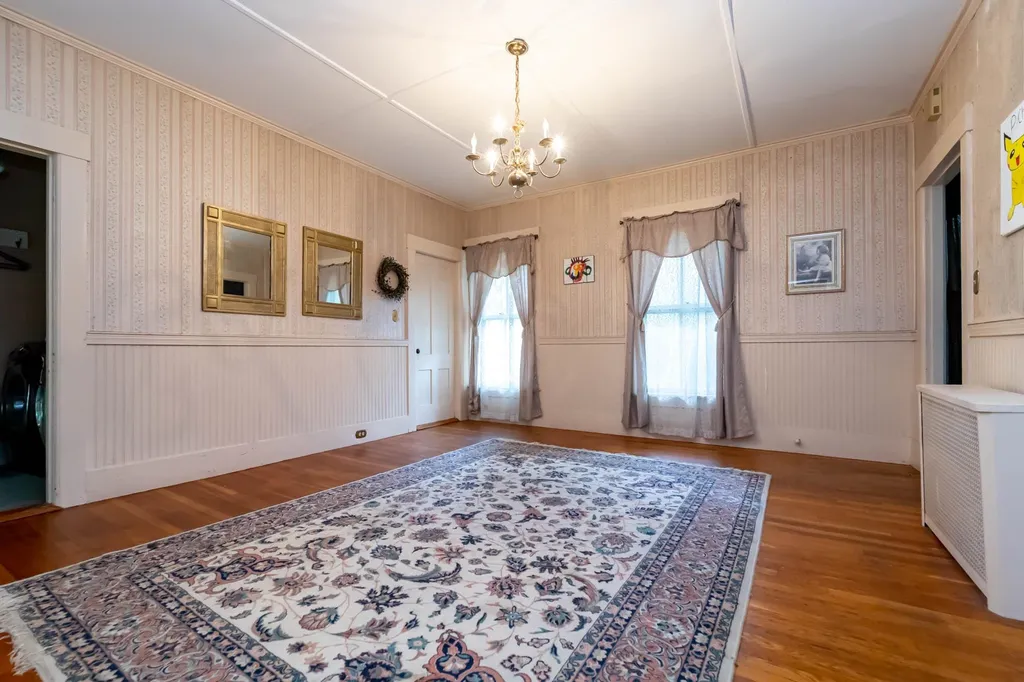 9 S Mast Street Goffstown NH 03045