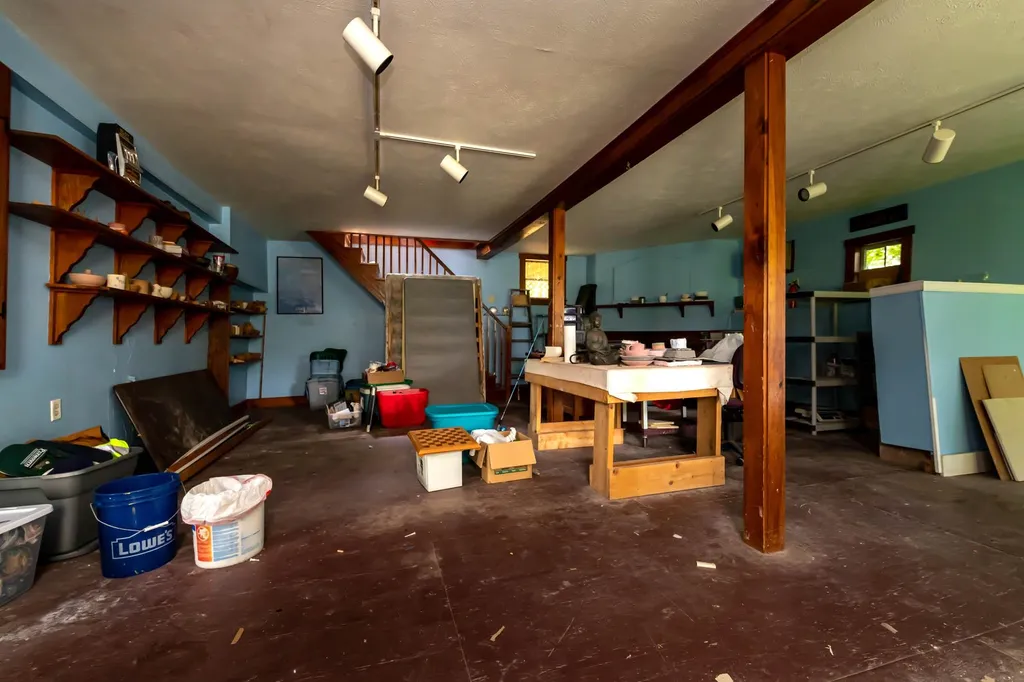 9 S Mast Street Goffstown NH 03045