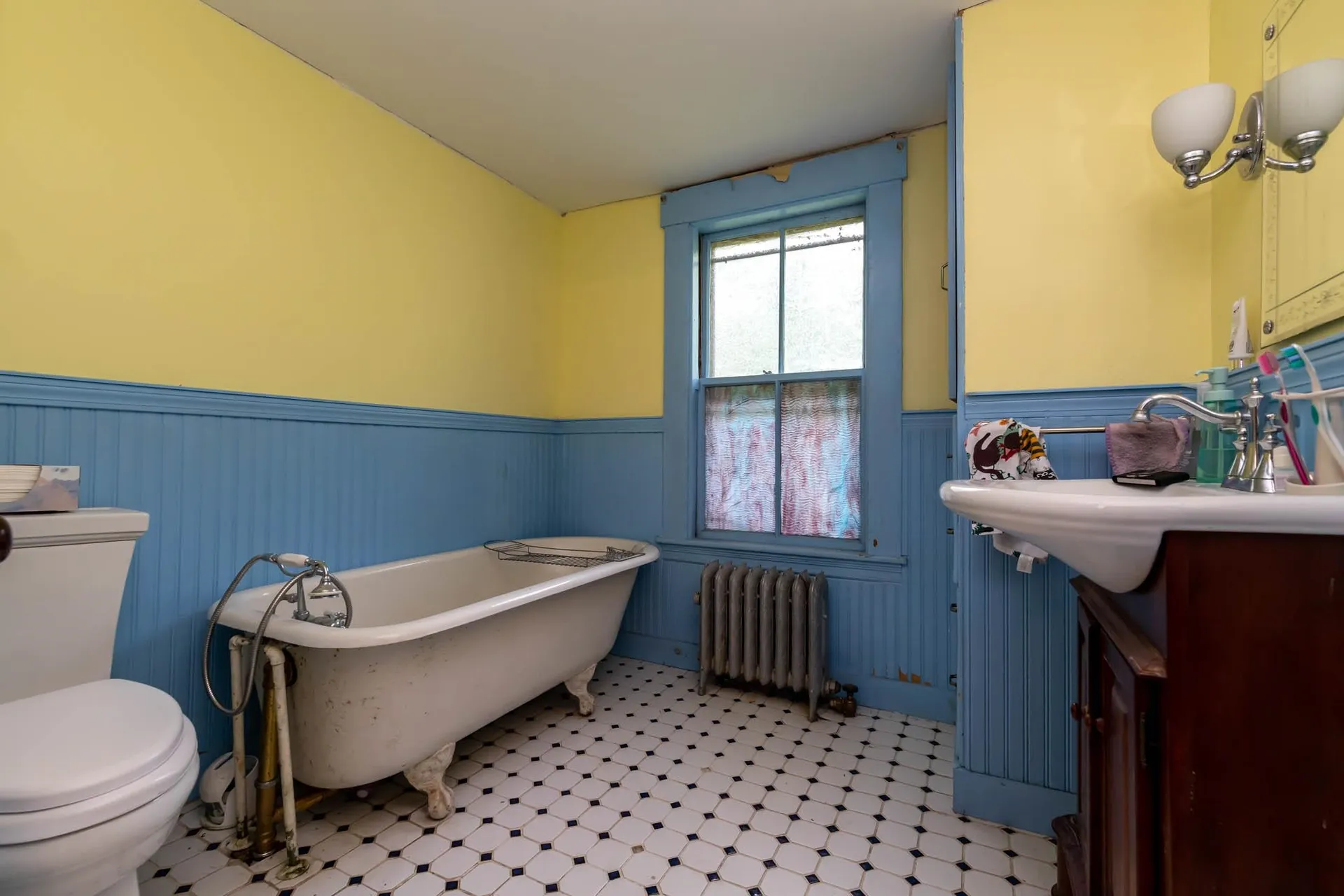 9 S Mast Street Goffstown NH 03045