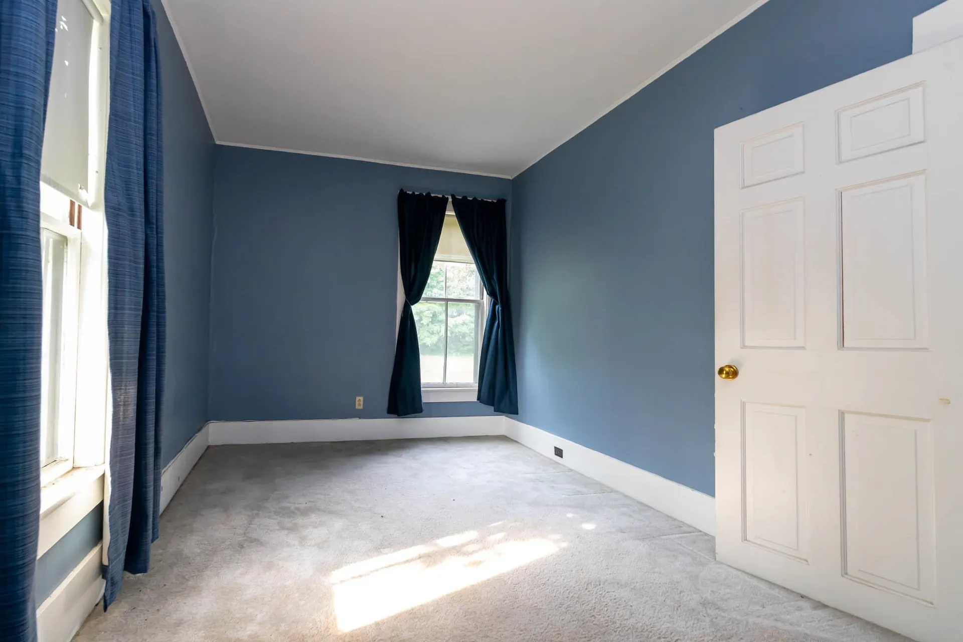 9 S Mast Street Goffstown NH 03045