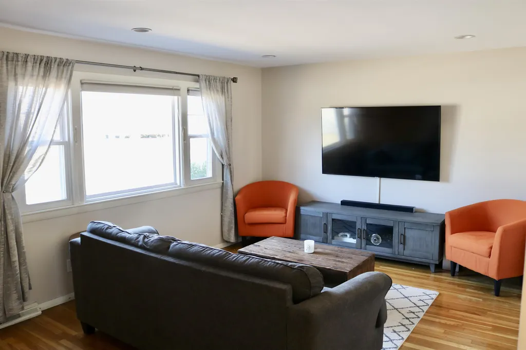 76 Suzanne Drive Portsmouth NH 03801