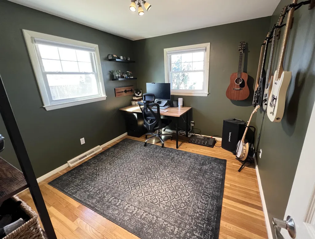 76 Suzanne Drive Portsmouth NH 03801
